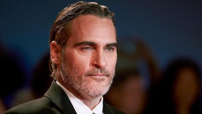 Joaquin Phoenix ni cenil vprašanja o nasilju filma Joker