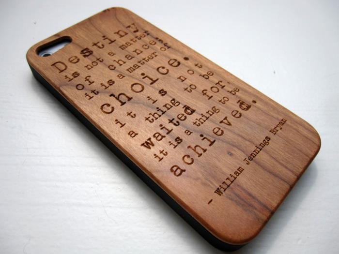Individualizuotas medinis „iphone-5c“ dėklas