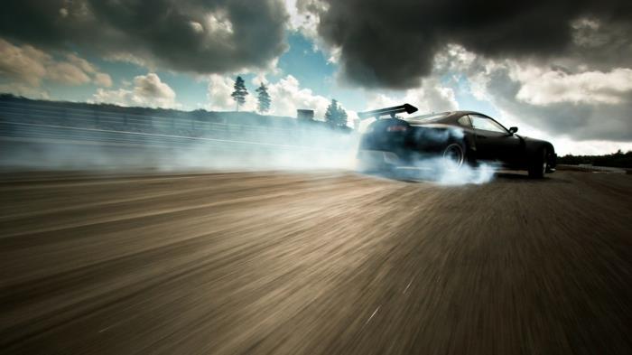 The-drift-on-circuit-motorsport-of-drsanje-control-cool