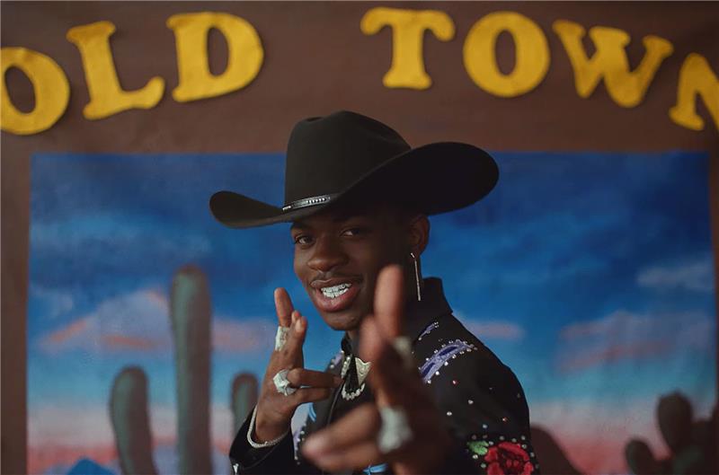 „Old Town Road“ reperis, 12 savaičių pirmasis, Lil Nas X, „Twitter“ atskleidžia savo homoseksualumą,