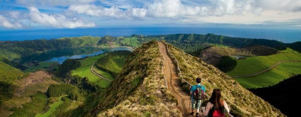 Madeira-manzara-yeşil-doğa-bitkiler-deniz-yeniden boyutlandırılmış