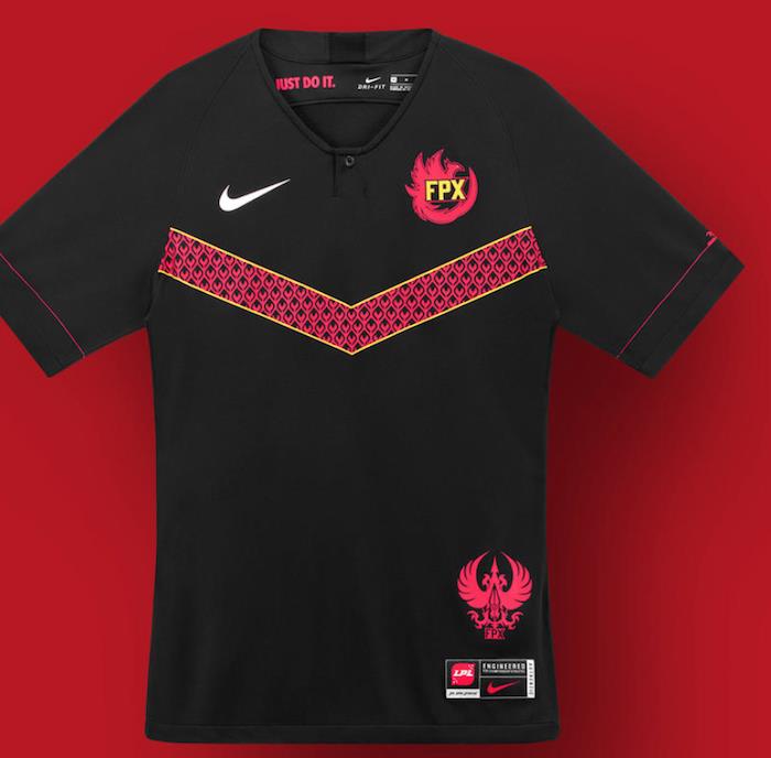 Nike, Çin League Of Legends şampiyonasında Fun Plus Phoenix takımını donatacak formayı tanıttı