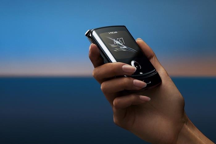 Motorola Razr se bo januarja 2020 vrnila v zložljivi različici zaslona
