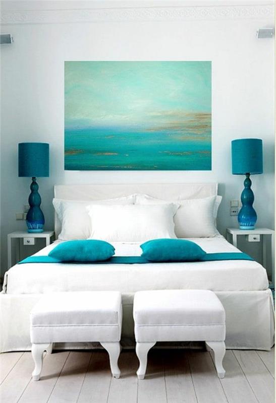Kokios spalvos-atvėsusiam-miegamajam-interjerui dekoruoti-dažyti-mėlynai-miegamajam-idėjos