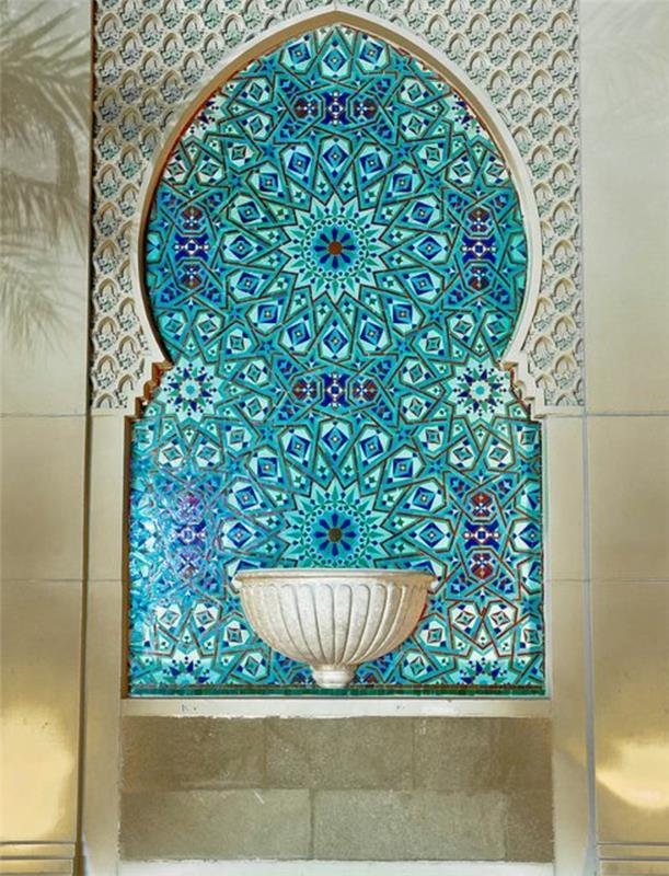 Vonios kambarys-akvamarinas-zen-arabų mozaika