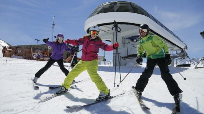 Ski-stay-Andora-snowboard-vacation-springs-cheap