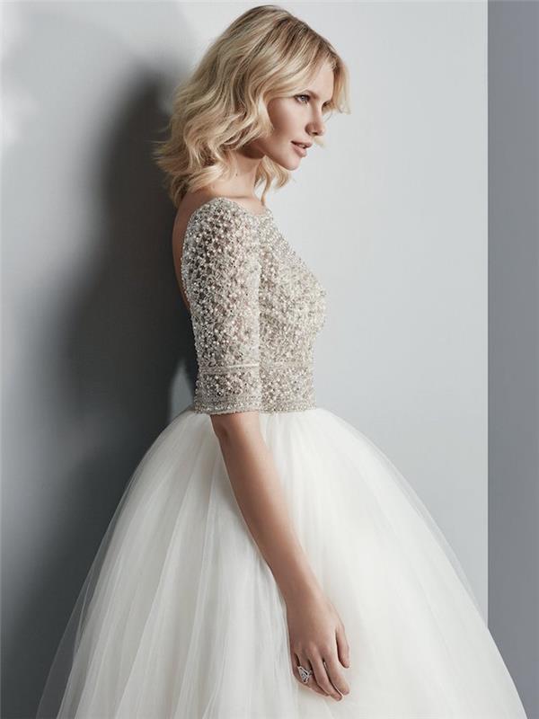 trumpa prašmatni vestuvinės suknelės modelis su kalnų krištolo viršumi, prabangi suknelė vestuvėms