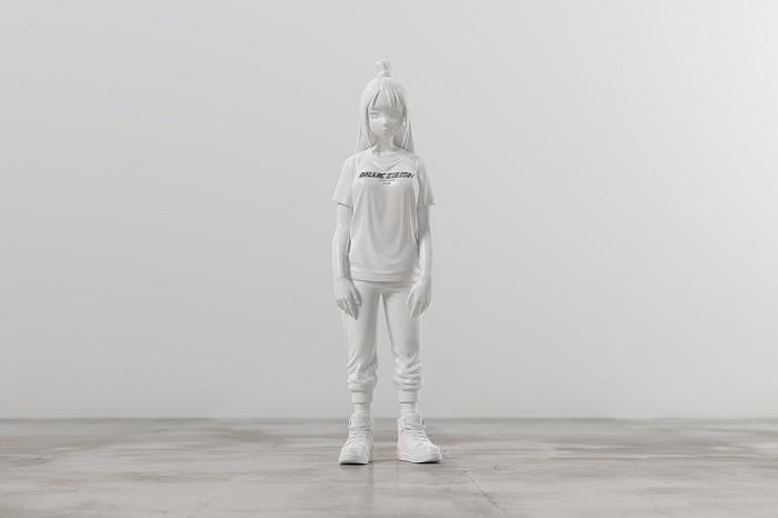 Japonų menininkas Takashi Murakami pasirašo Billie Eilish kolekciją, atkeliaujančią į „Uniqlo UT“