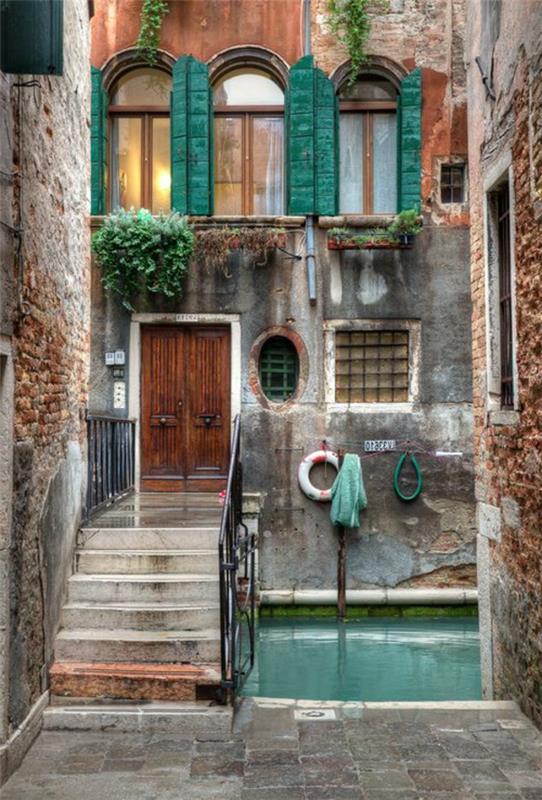 Venedik-ziyaret edilmesi gereken-güzel-ev boyutunda