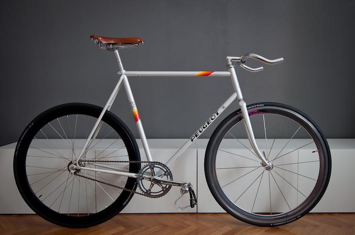 Peugeot Fixie Conversion Fiksna prestava vintage bullhorn siva