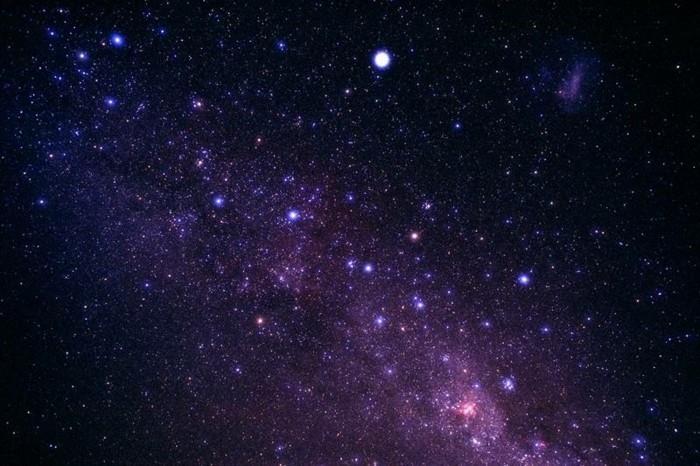 güzel bir fikri olan-stellarium-yıldız-bakan-doğa