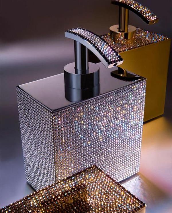 Swarovski kristalli banyo-aksesuarları