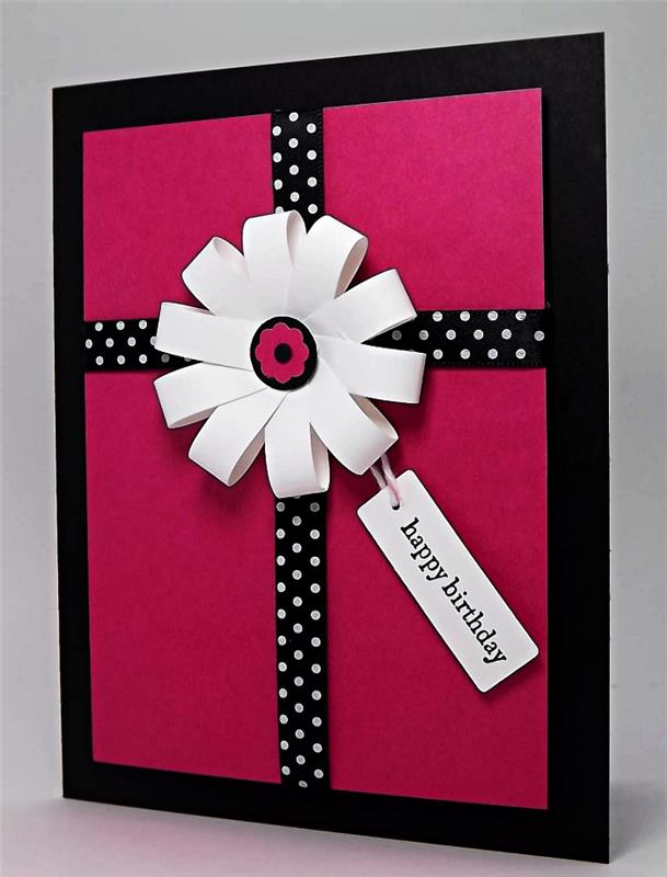 naredite rojstnodnevno voščilnico s 3d cvetličnim vzorcem, personalizirano voščilnico v roza in črni barvi, okrašeno s 3d papirnatimi rožami in oznako za rojstni dan
