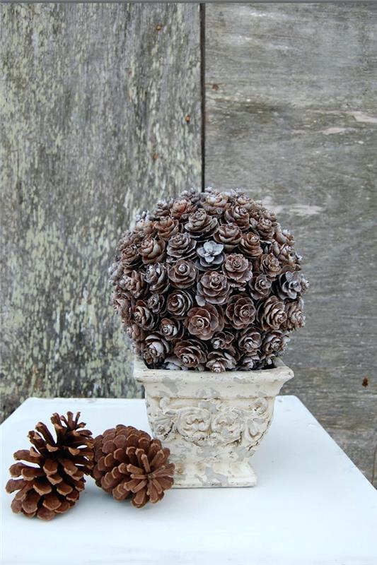 ideja okrasitve borovega storža, DIY šopek borovih storžev v obliki vrtnic, DIY ideja za zunanjo dekoracijo za božič