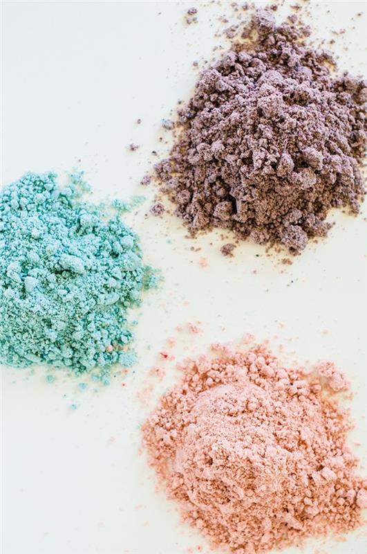 barvit recept s kinetičnim peskom, ki se ne drži in je zelo enostaven za uporabo, zdrav neškodljiv domač recept iz plastelina
