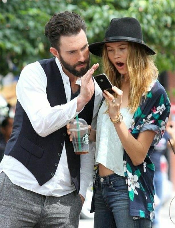 adam-levine-ve-behati-prinsloo-ünlü-çiftler-in-hollywood-en-ünlü-çiftler