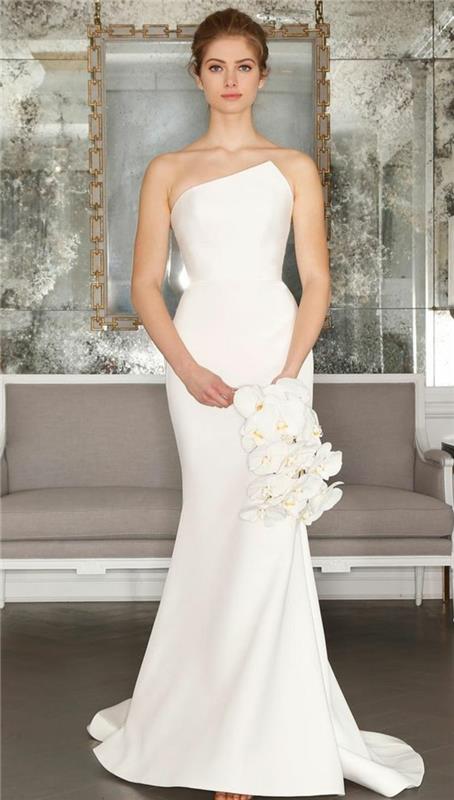 žavinga-vestuvinė suknelė-paprasta ir elegantiška-paprasta-suknelė-puokštė-kupranugaris