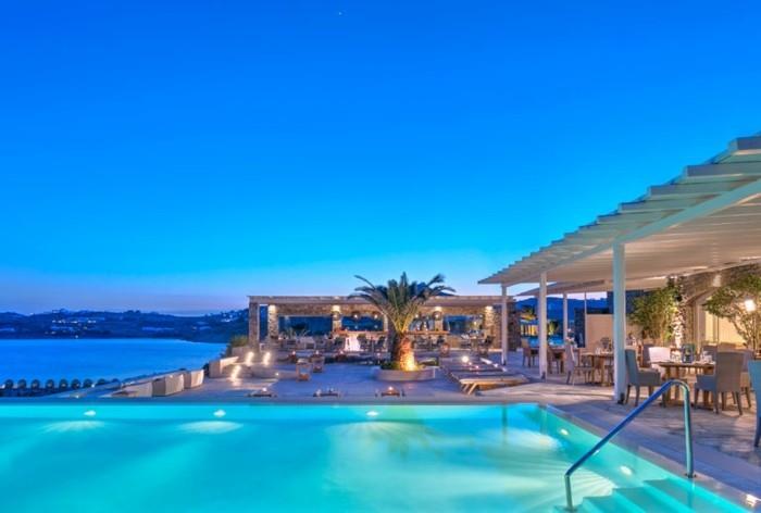 ambient-travel-mykonos-visit-mykonos-beauty-the-hotel-lux