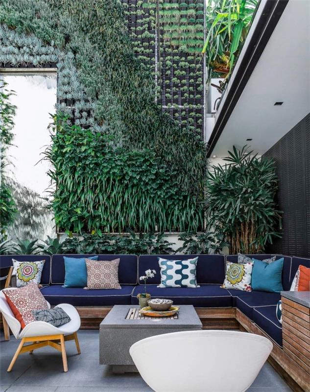 naravna dekoracija vrta z modularnim sistemom po meri izdelane zelene stene z dekorativnim videzom, ki vabi k razmišljanju in sprostitvi