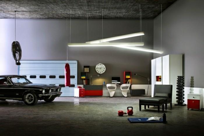dizainas-garažas-kambaryje-modernaus dizaino-juodas automobilis