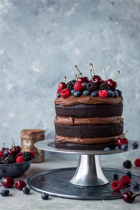 Šaunus originalus gimtadienio torto šokolado ir vaisių gimtadienio torto receptas
