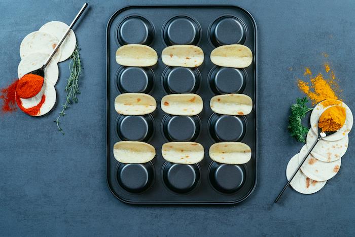 skuhajte mini tacos na hrbtni strani pekača za mafine, ideje receptov za enostavno in hitro večerjo