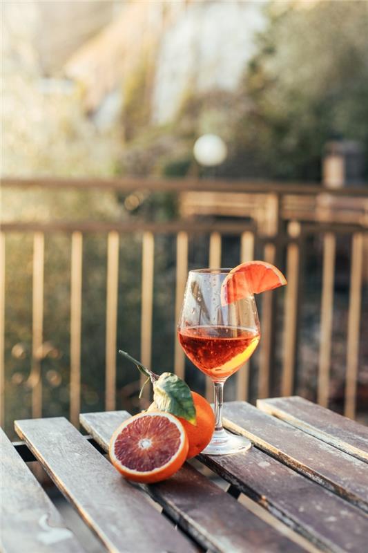 aperol enostaven recept priprava pijača poletno vino peneča voda pomaranča