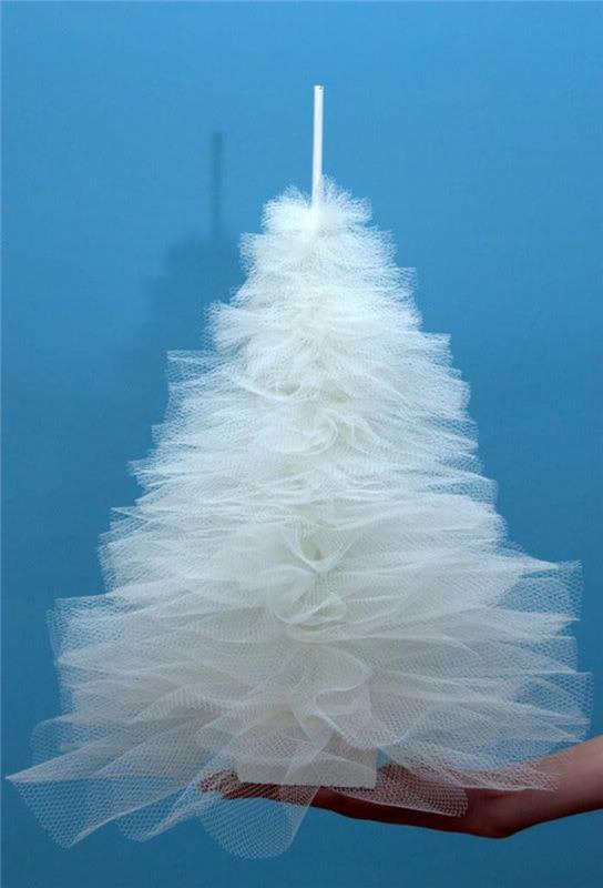Božično drevo-v-belem-tilu-božično drevo-diy