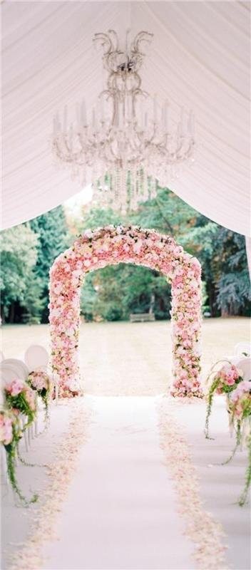 gėlių-arkų-vestuvių-romantiškų-dekoracijų-rožės