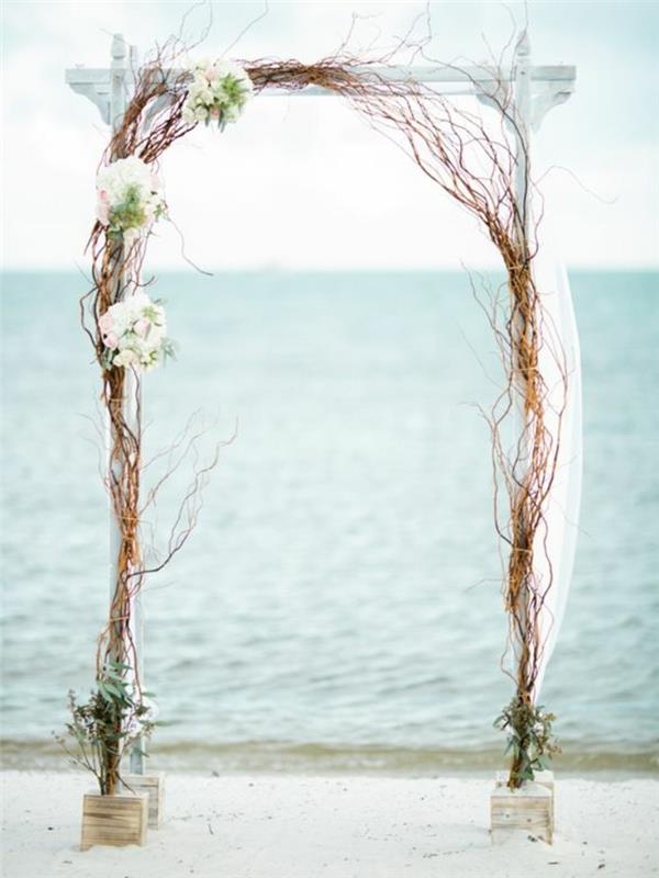 vestuvės-arkos-priešais-jūrą-romantiškos vestuvės