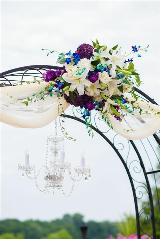 vestuvių arkos-metalo-liustra-gėlių puokštės