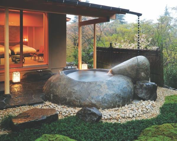 Japonsko-arhitekturno-moderno-bazen