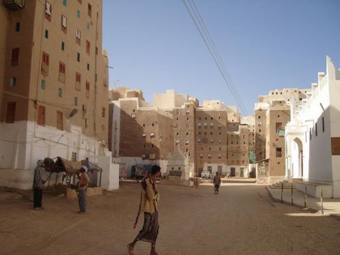 vernacular-architecture-Shibam-and-its-clay-stolpi
