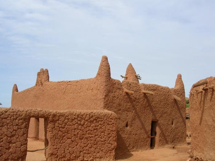 liaudies architektūra-etniniai-tradiciniai namai
