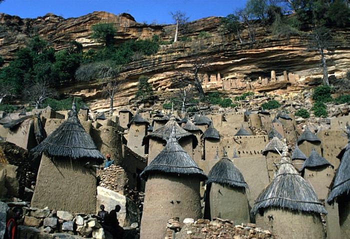 vernacular-architecture-incredible-village-vernacular-type