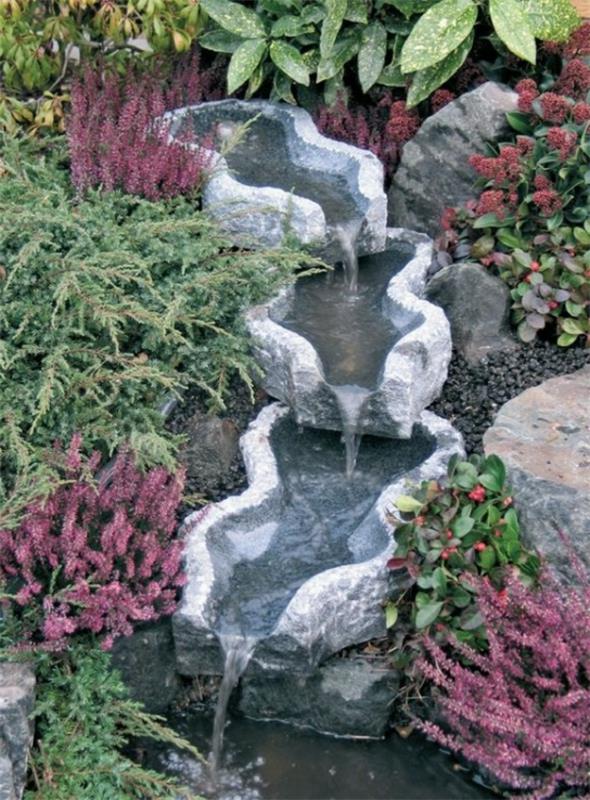 art-fontain-cascade-verdure-violet