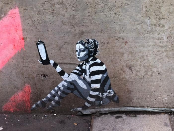 art-paris-pochoir-umetniško-ustvarjanje-razprava-grafiti-umetnost-ali-vandalizem