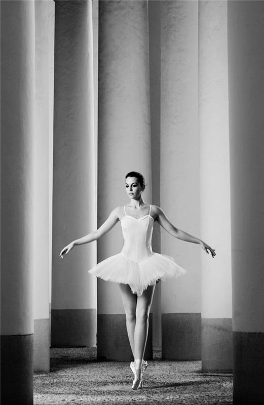 sanatsal-foto-siyah-beyaz-fotoğrafçılık-güzel-balerin