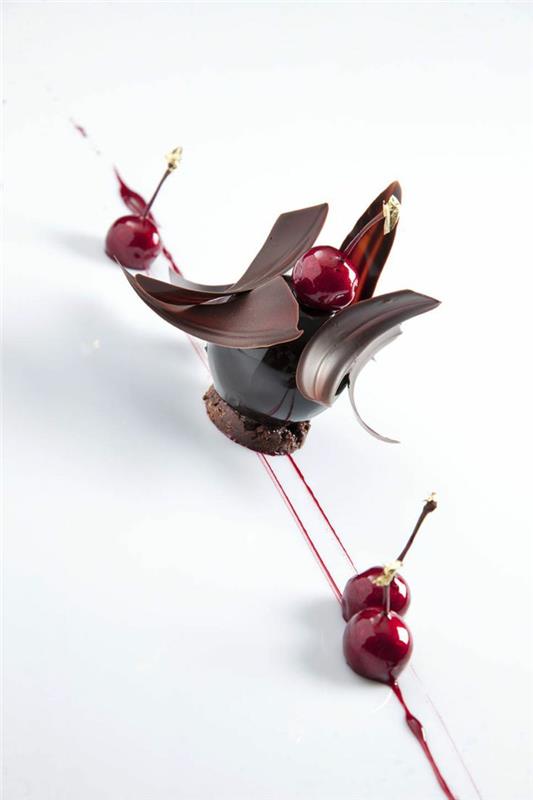 predstavitvena plošča-sijoča-aranžma-s-čokolado