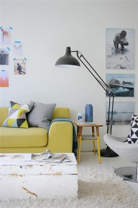 derinti-interjero spalvas-geltonai-sofą-svetainę-susieti spalvas-gyvenamajame kambaryje