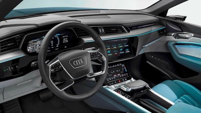 E-Tron Sportback, Audi, SUV'sinin yeni elektrikli aracı Coupe versiyonunu tanıttı