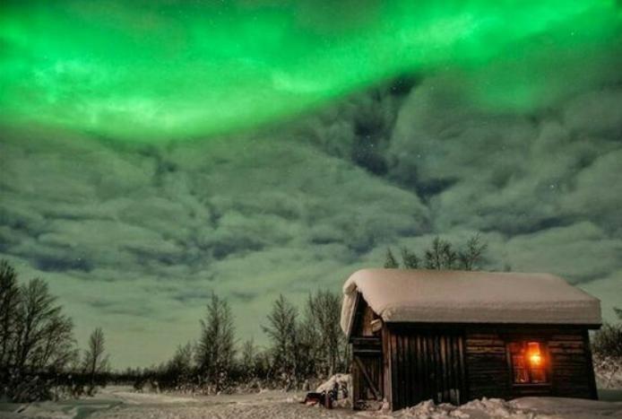aurora-borealis-rüya-ev-Laplande