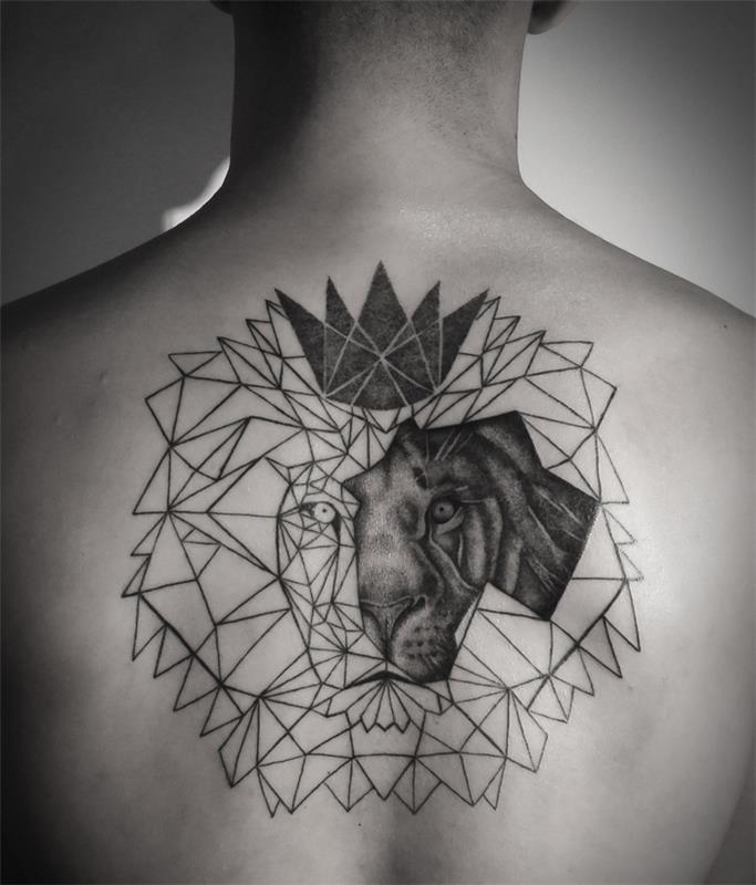 levja glava, narisana z geometrijskimi oblikami, geometrijsko krono, tetovažo na hrbtu, tetovažo cvet življenja