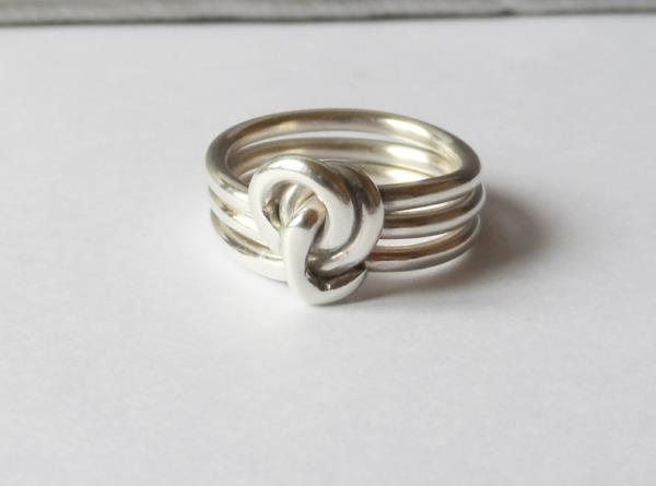 žiedas-mazgas-sidabras-trigubas-žiedai