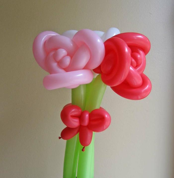 balon-heykel-yapması kolay-kendin-çiçek-güller