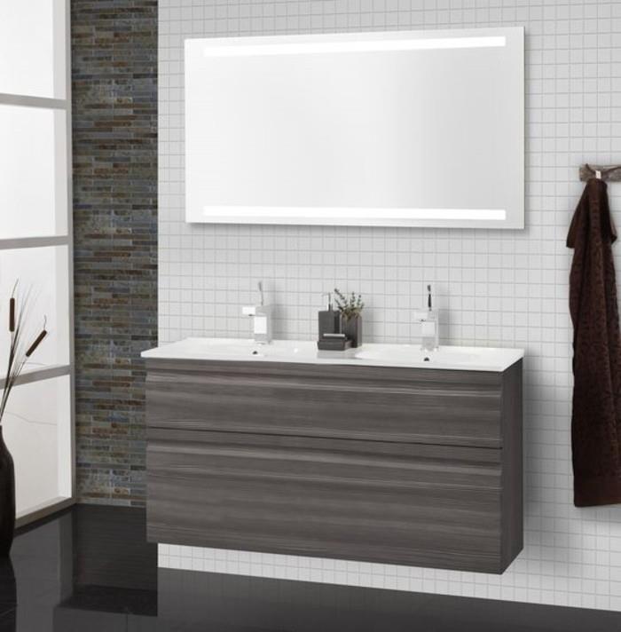 vonios kambarys-šviesa-juostelė-kaip apšviesti-vonios-baldai-tamsios medienos