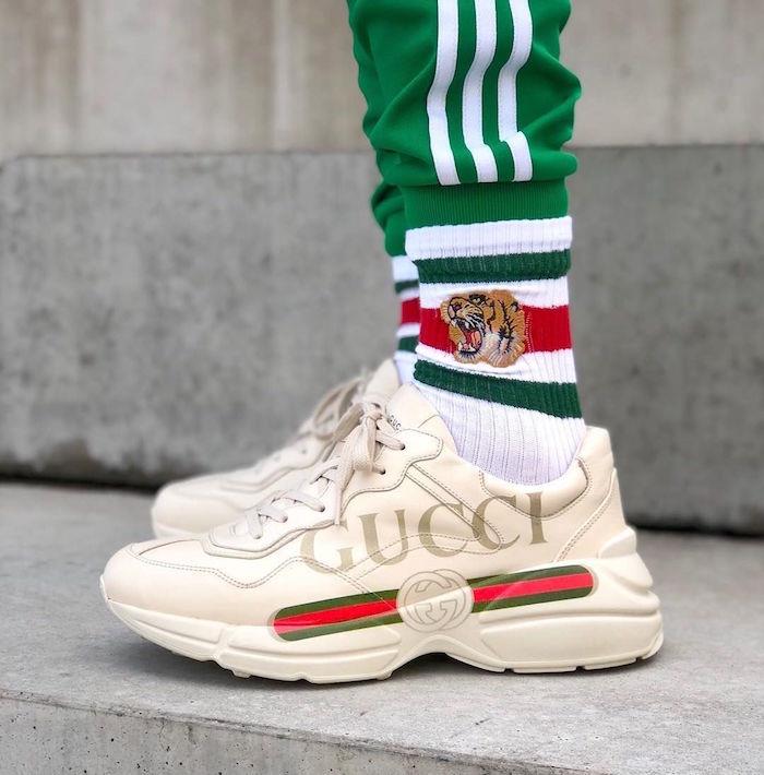 2018 moški košarkarski top z Gucci Rhyton bež velikim logotipom gucci tigraste nogavice in retro zelena trenirka adidas