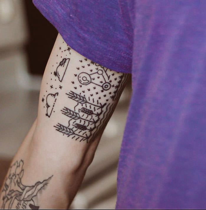 Stilinga vyro rankogalio tatuiruotė graži plona debesies tatuiruotė
