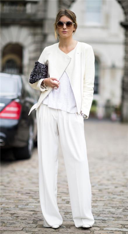 Ideja o belih ženskih hlačah, ki jih lahko nosite z belimi kavbojkami v italijanščini