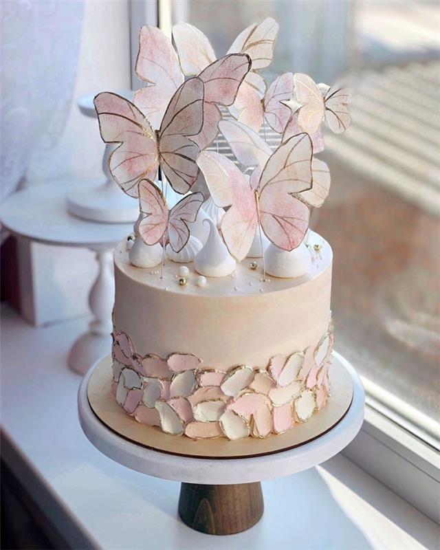 Şeker kelebekler doğum günü pastası fikri, soluk pembe yetişkin kadın doğum günü pastası ilhamı